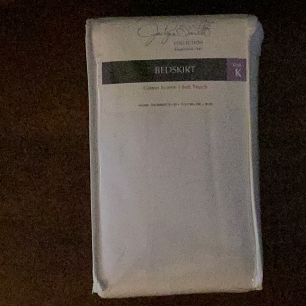 Jaclyn Smith Bedskirt King Size